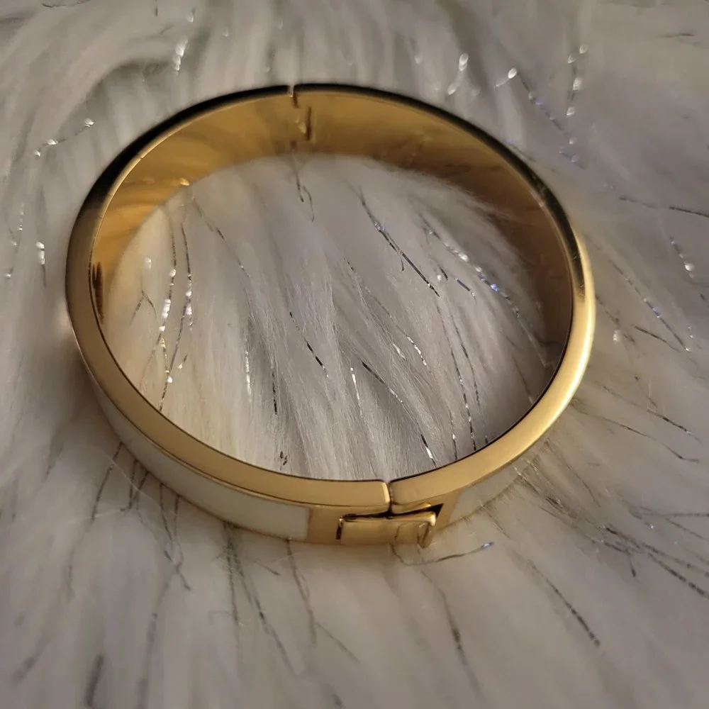 Kate Spade Hinged Bangle Bracelet - Picture 7 of 8